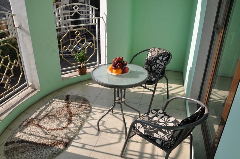 2 Bedrooom In Center всегда есть свет ! Одесса